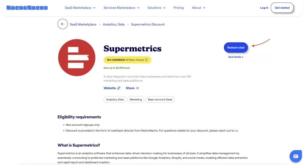 Supermetrics listing page on NachoNacho with red arrow pointing at the button to redeem deal